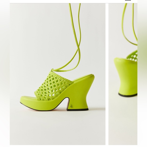 Circus by Sam Edelman Retro Bright Green Sandals size 9 - Picture 2 of 3